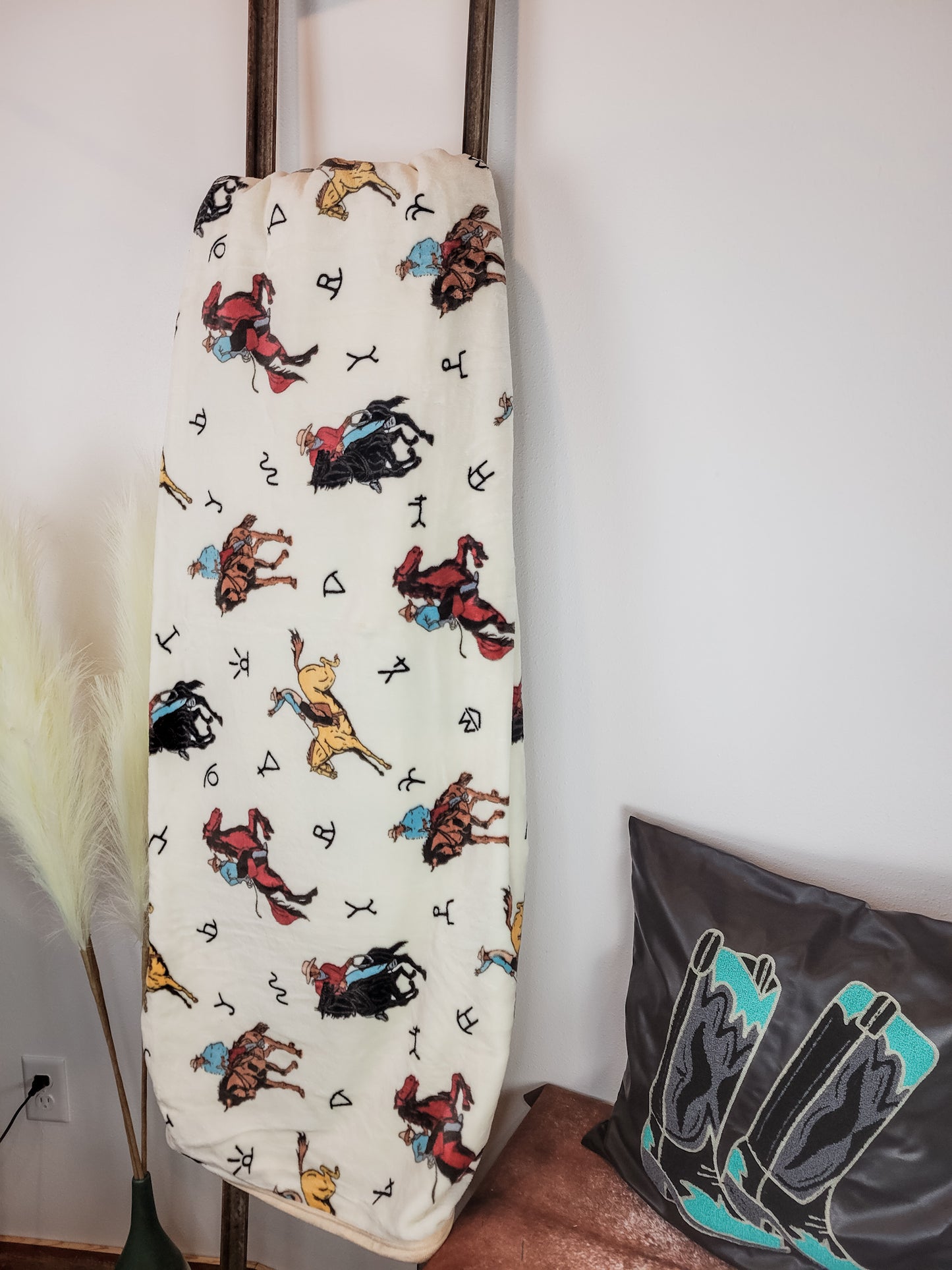 Mia King Throw Blanket - Calvin