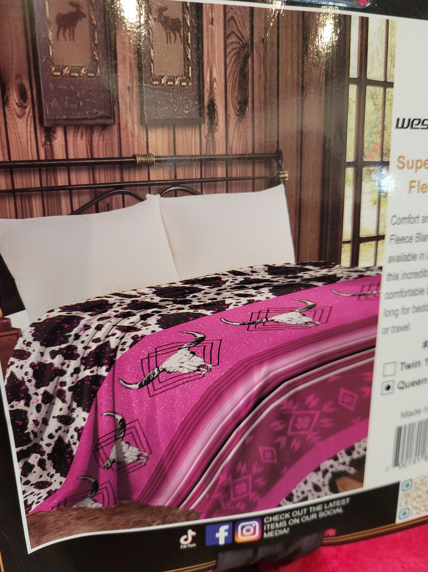 Queen Size Lightweight Throw Blanket - Pink/ Cowprint/ Skull