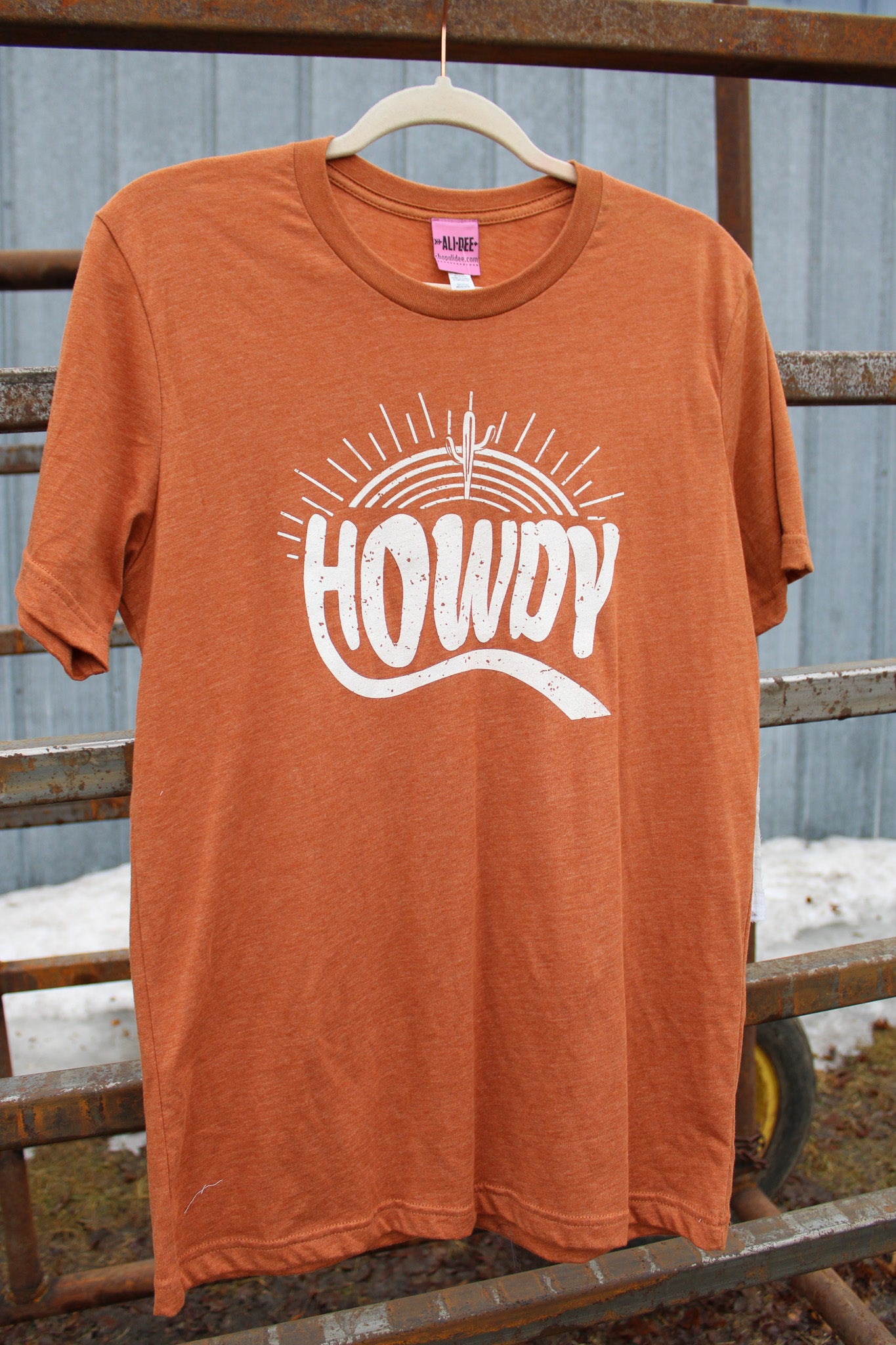 Howdy Tee