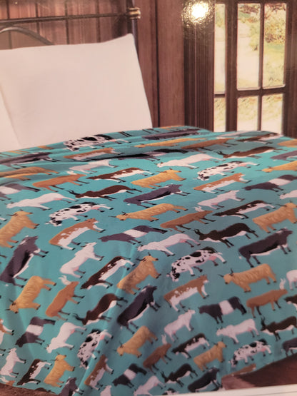 Mia Queen Size Blanket - Cows