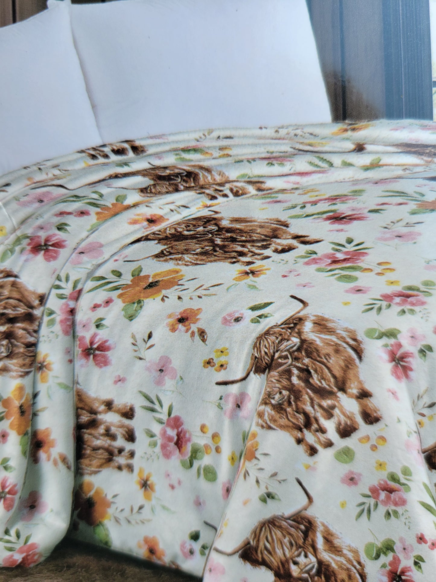 Twin Size Lightweight Throw Blanket - Highlander