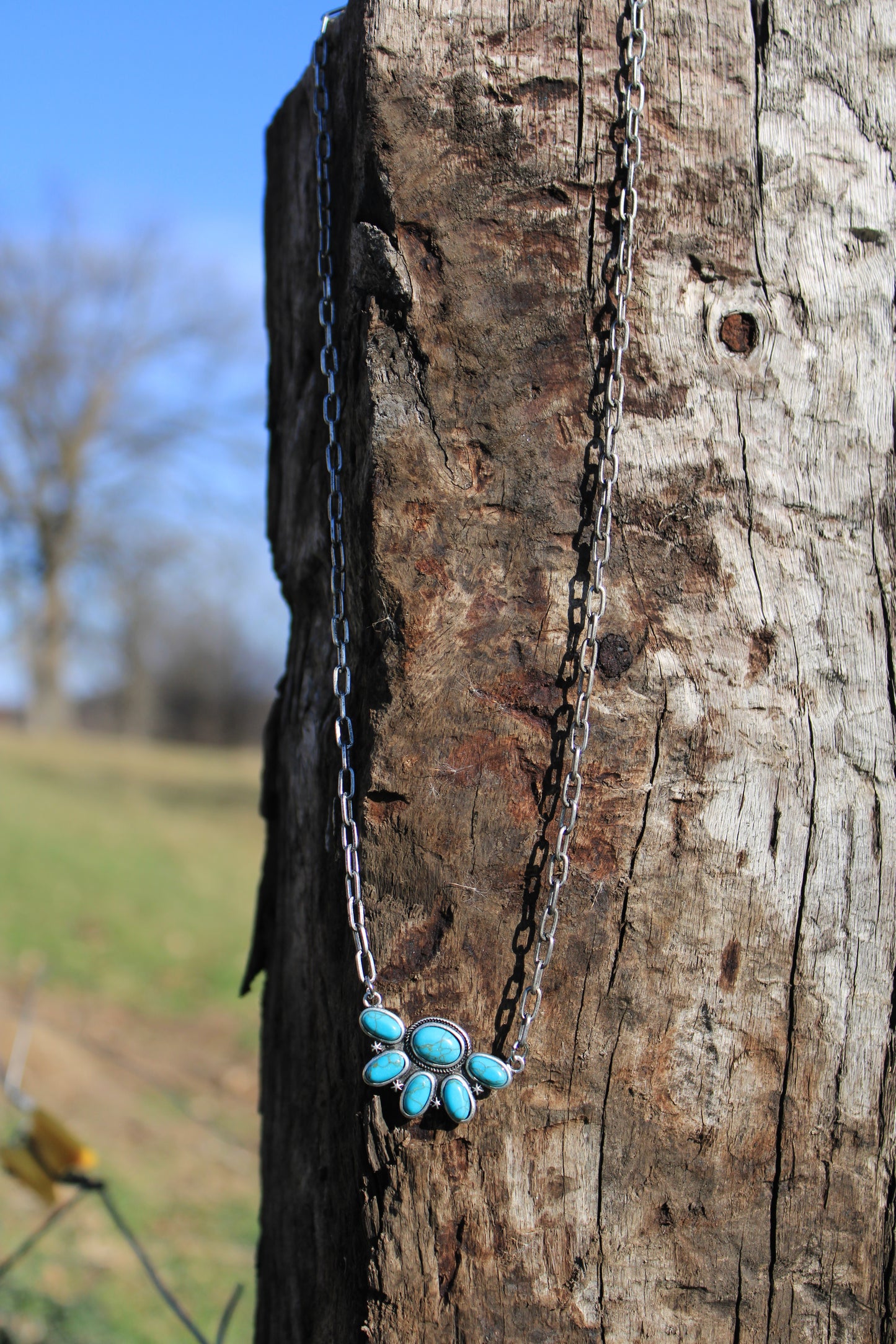 Half Cluster Turquoise Paper Clip Chain Necklace