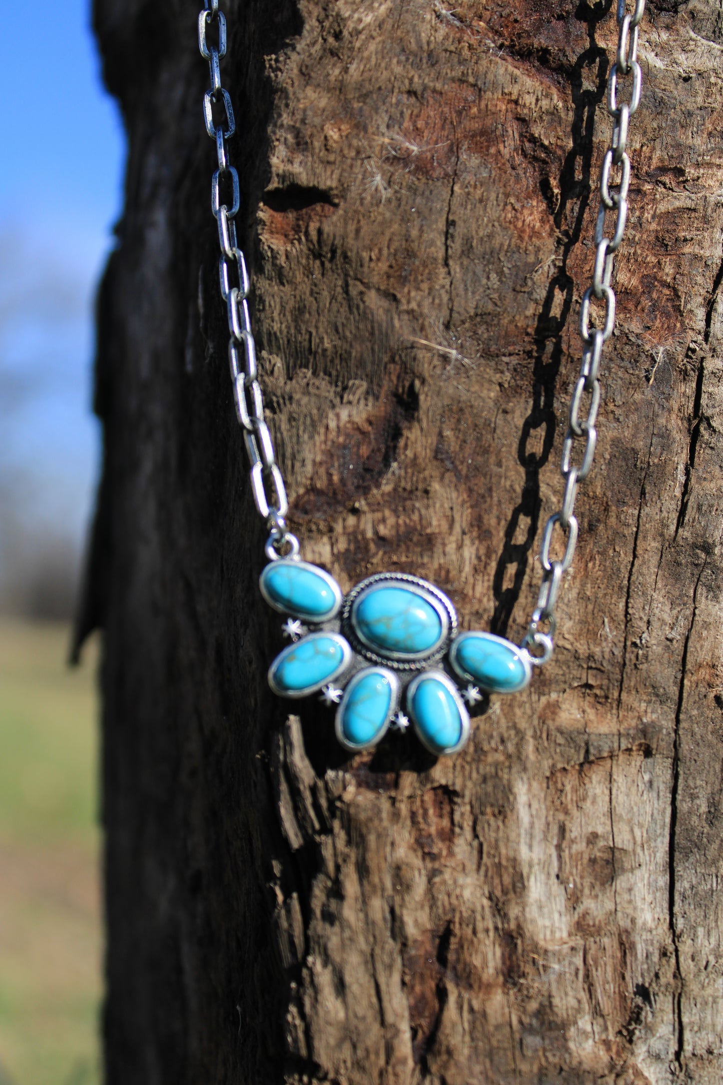 Half Cluster Turquoise Paper Clip Chain Necklace